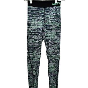 Nike Women's Green and Black Patterned Leggings